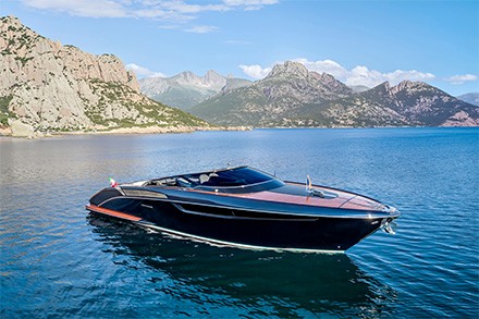 Yacht Riva Rivamare