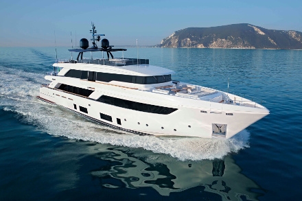 Yacht Custom Line Navetta 42