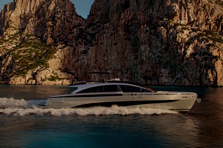 Yacht Pershing GTX90 Project