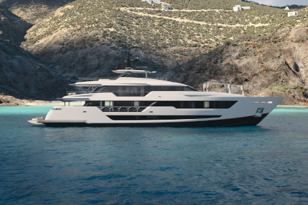 Yacht Custom Line 140'