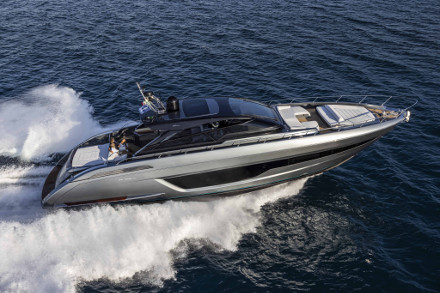 Yacht Riva 68' Diable
