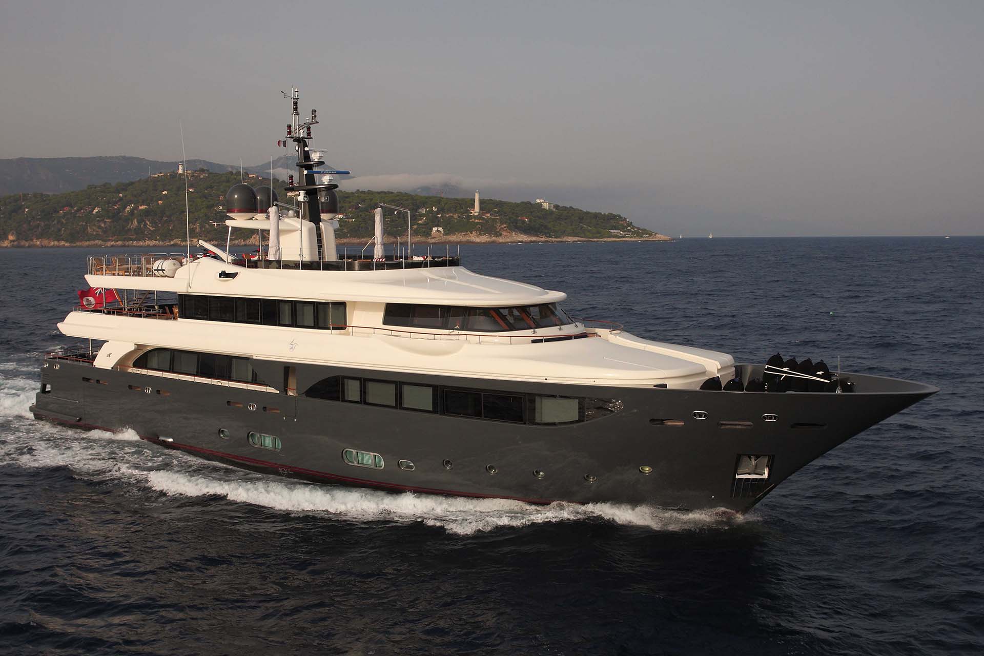Lady Trudy 42.60 m / 139 ft 9 in - Luxury Mega Yacht – CRN yachts