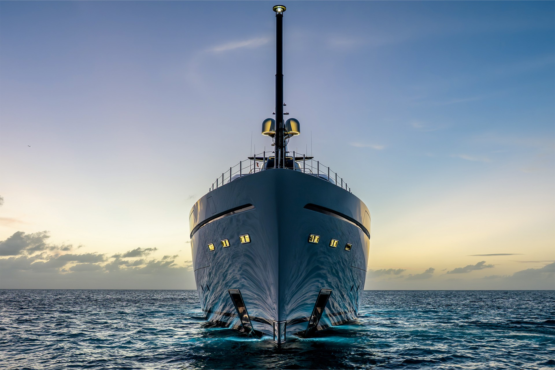 Amor à Vida 67.55m / 221 ft 62 in - Luxury Mega Yacht – CRN yachts