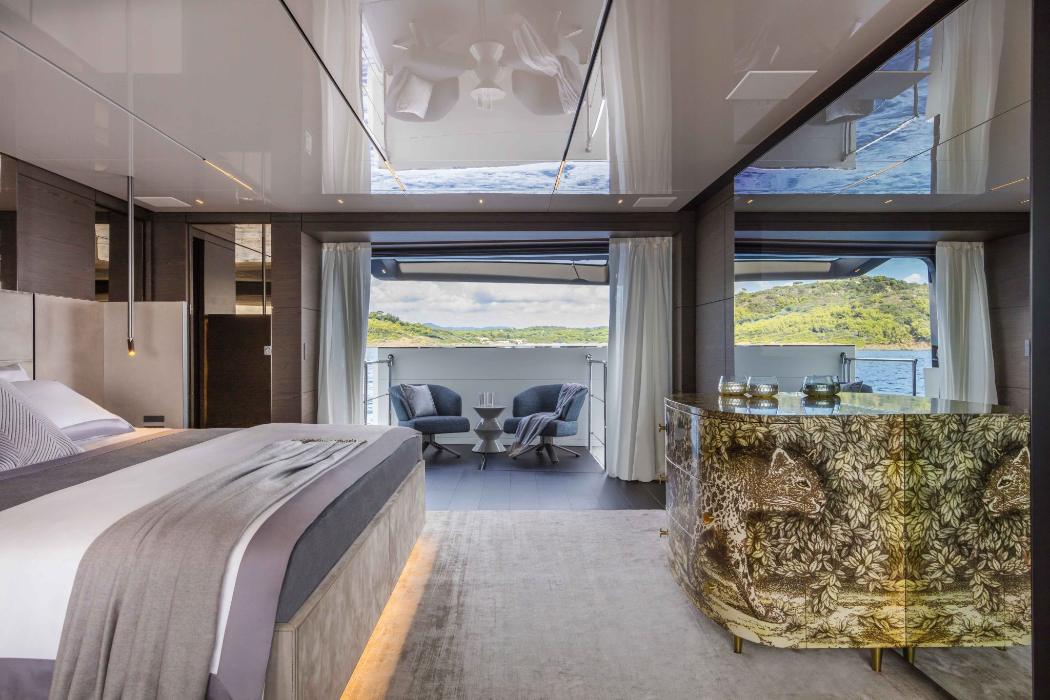 Custom Line Navetta 42 - internal 11