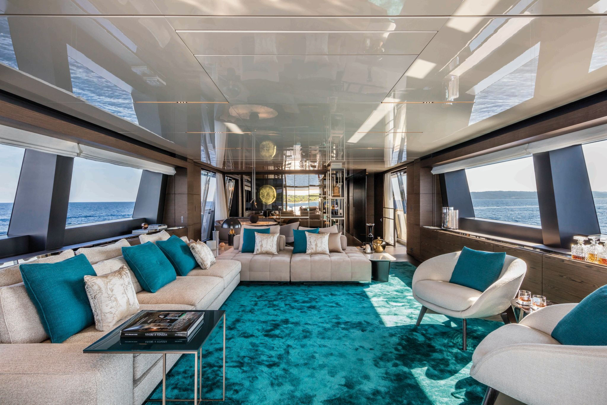 Custom Line Navetta 42 - internal 17