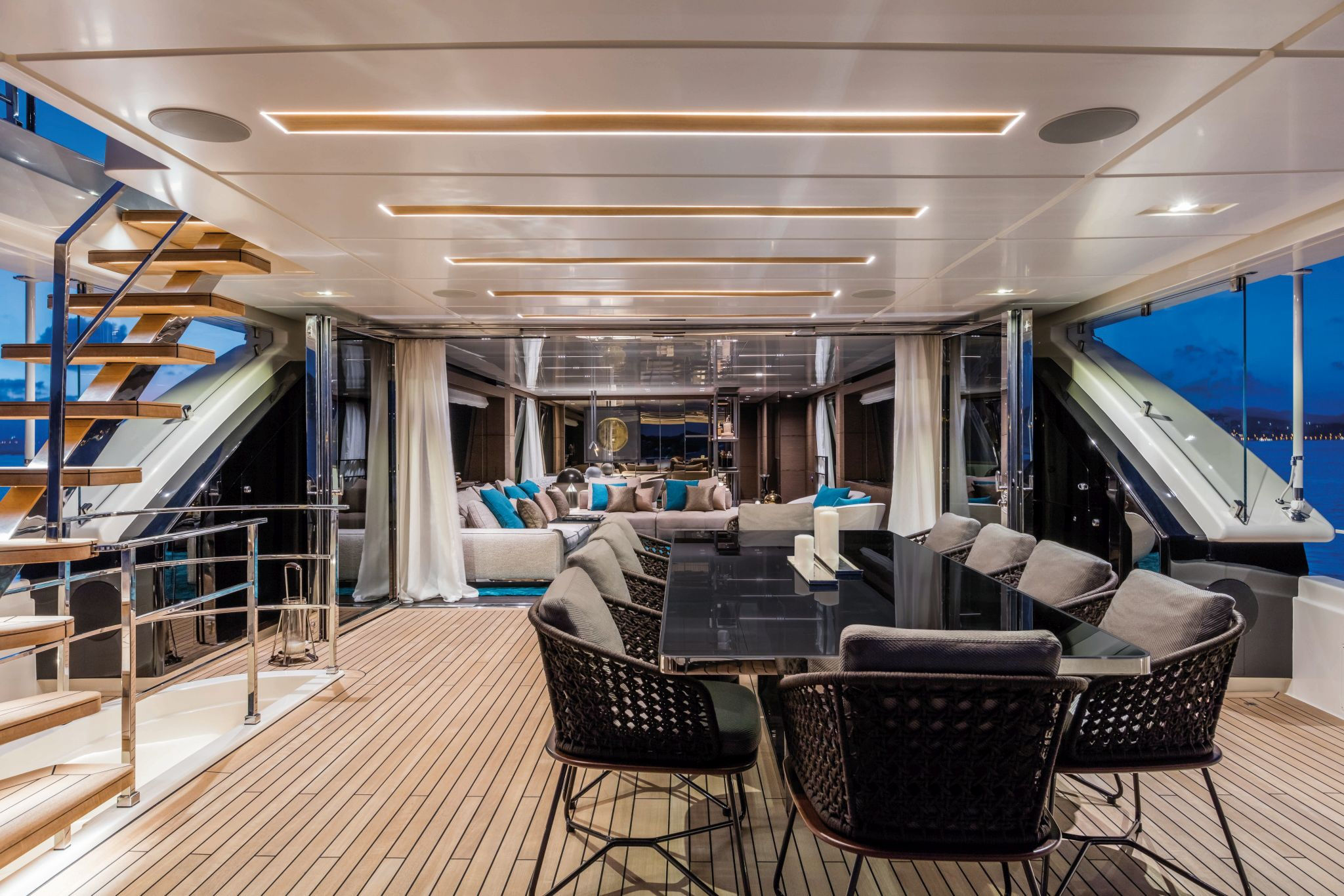 Custom Line Navetta 42 - internal 26