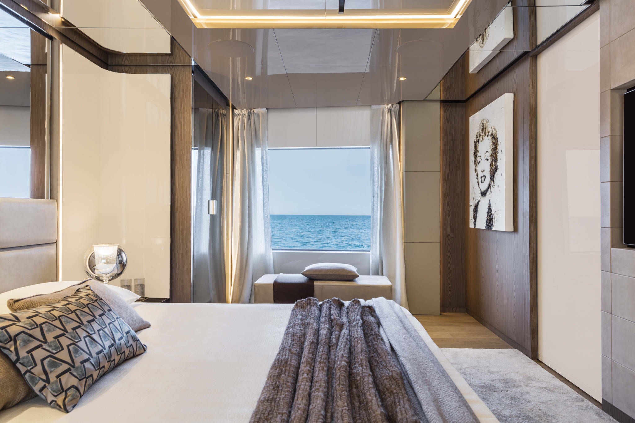 Custom Line 106' - internal 24
