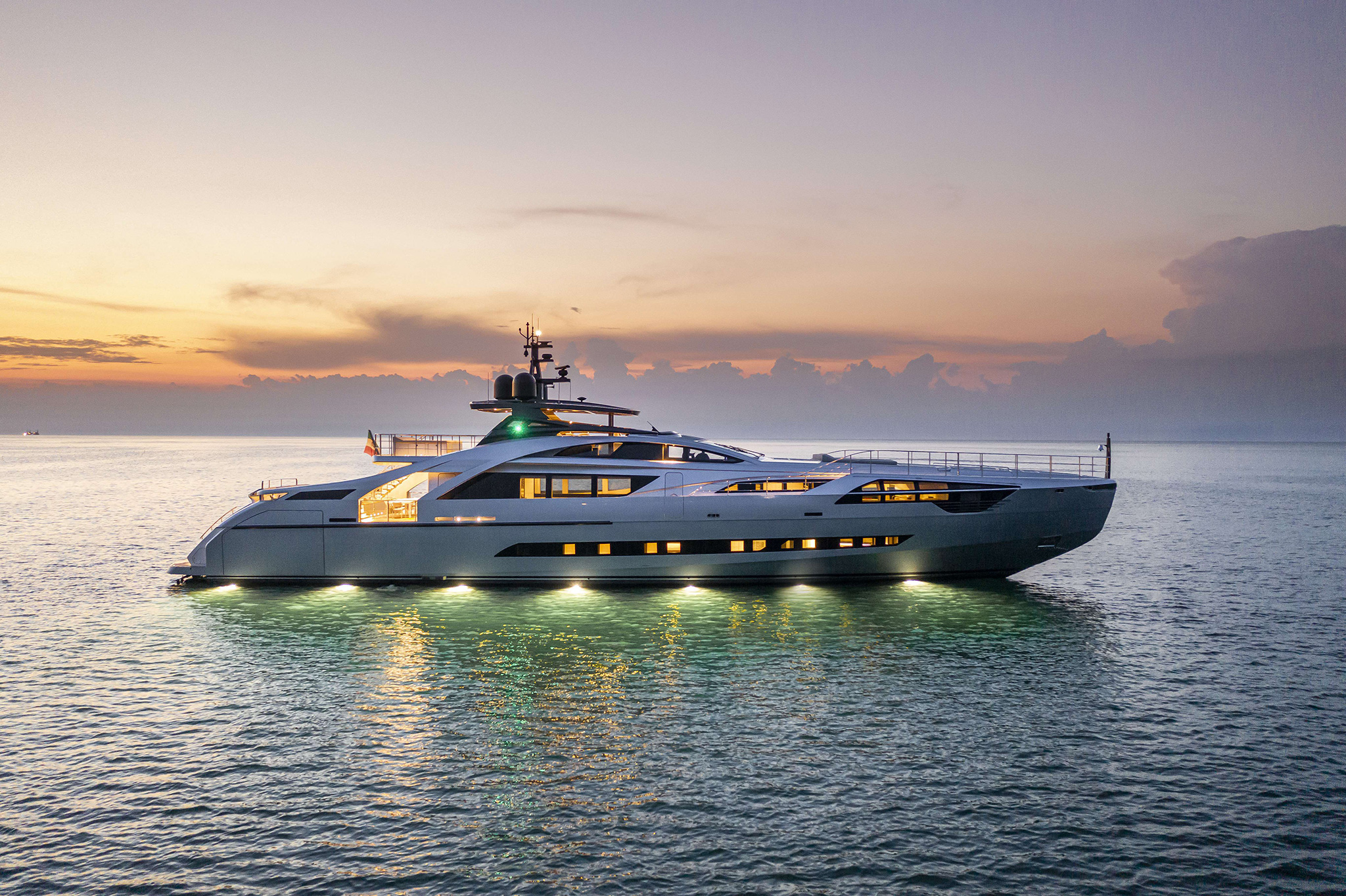 Pershing 140 - Luxury speed motor yacht - Pershing Yacht