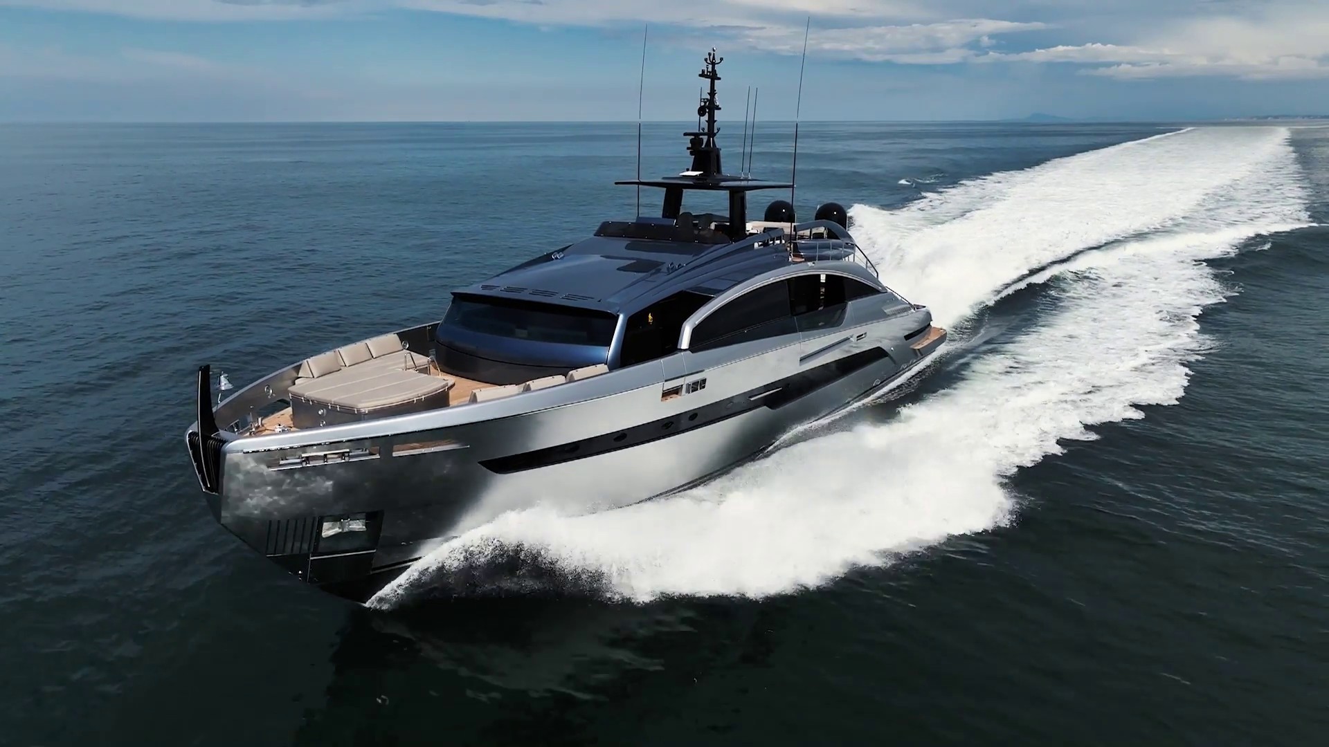 Pershing GTX116 underway